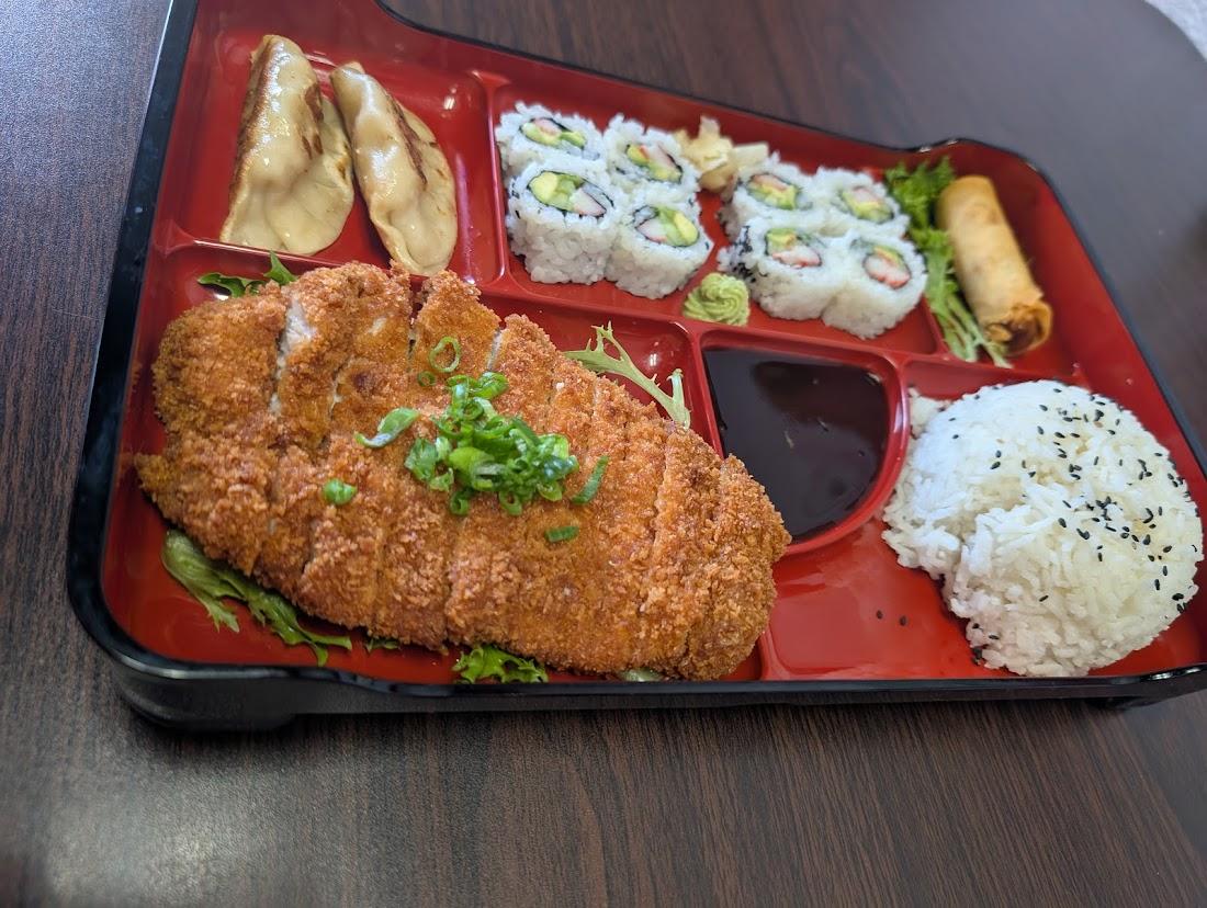 THE RED LANTERN KITCHEN